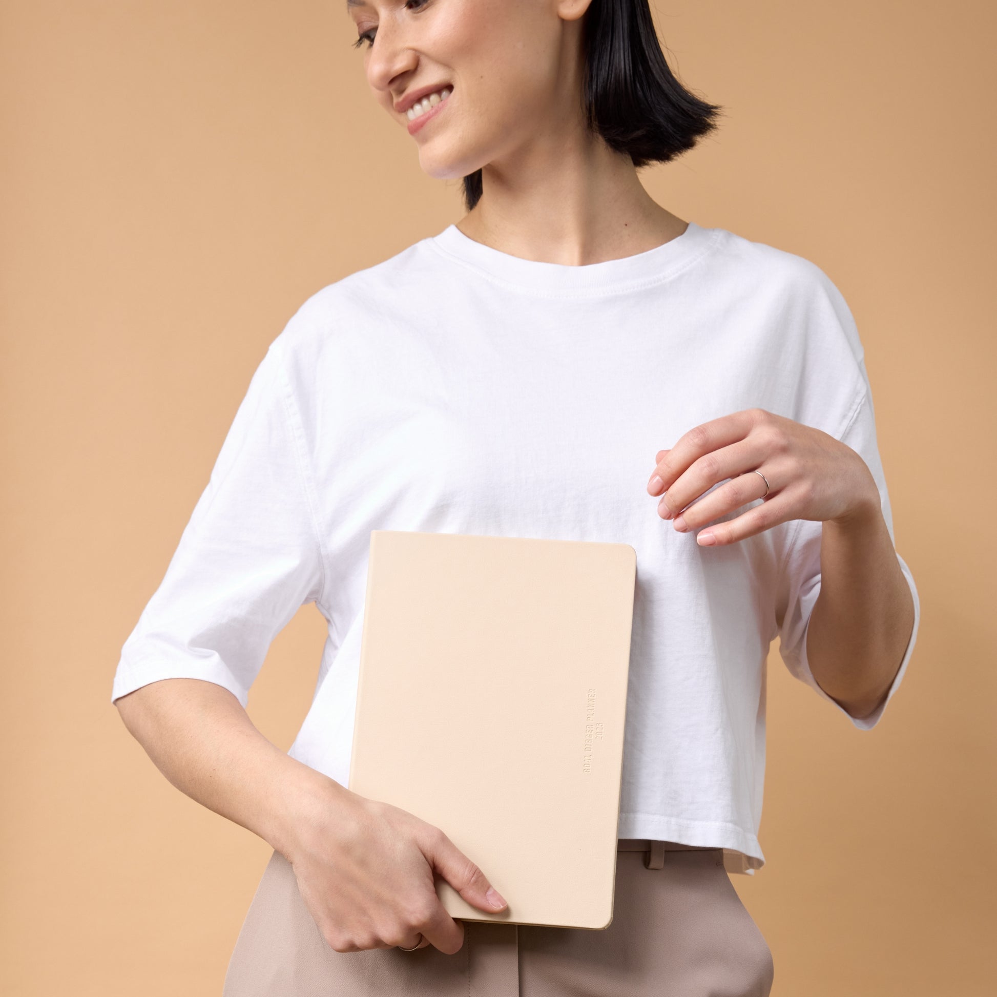 2025 Goal Digger Diary - Classic / Sand