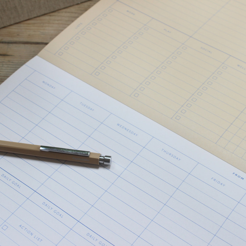 Desk Planner - Lavender Blue