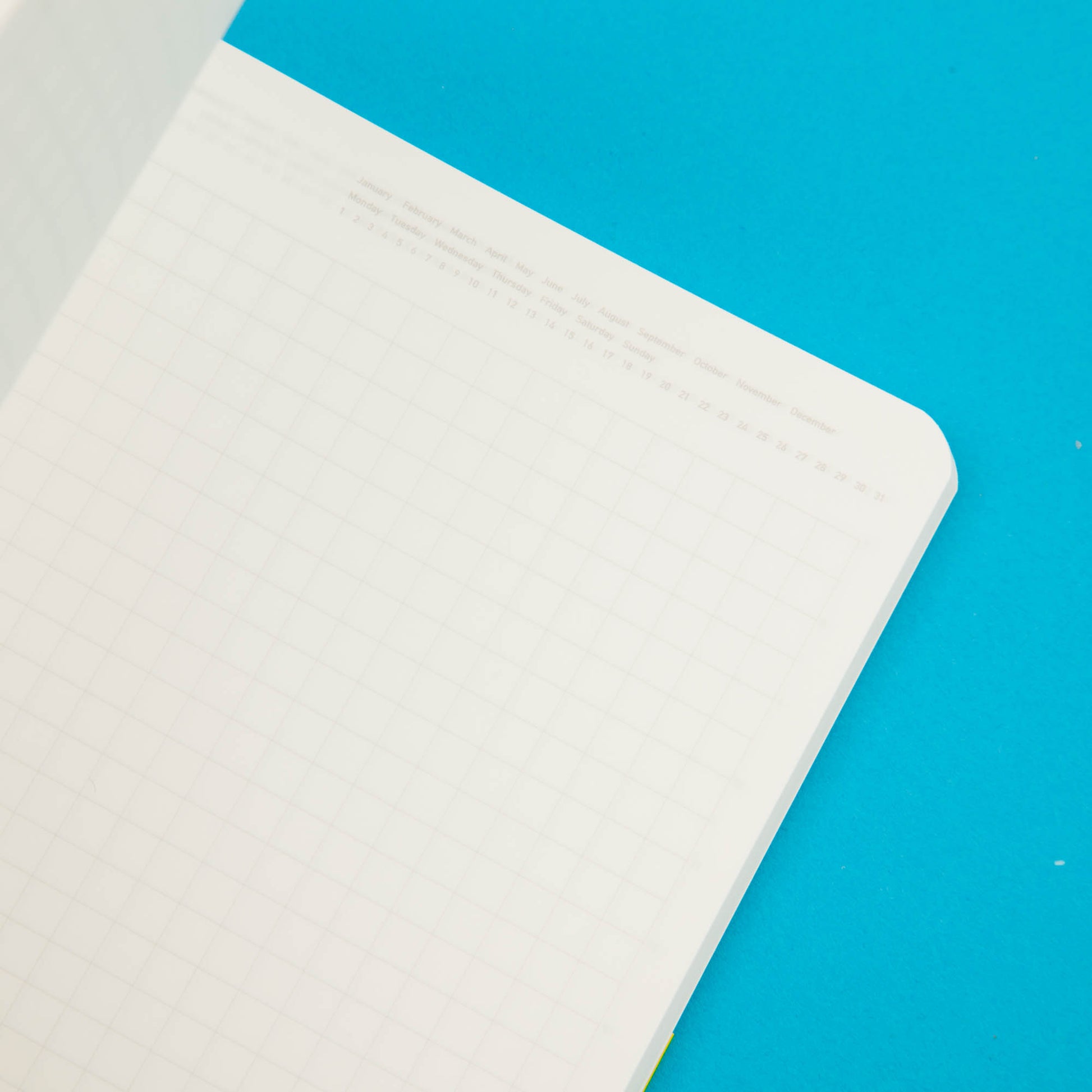 365 Days Graph Notebook - A5 / Red